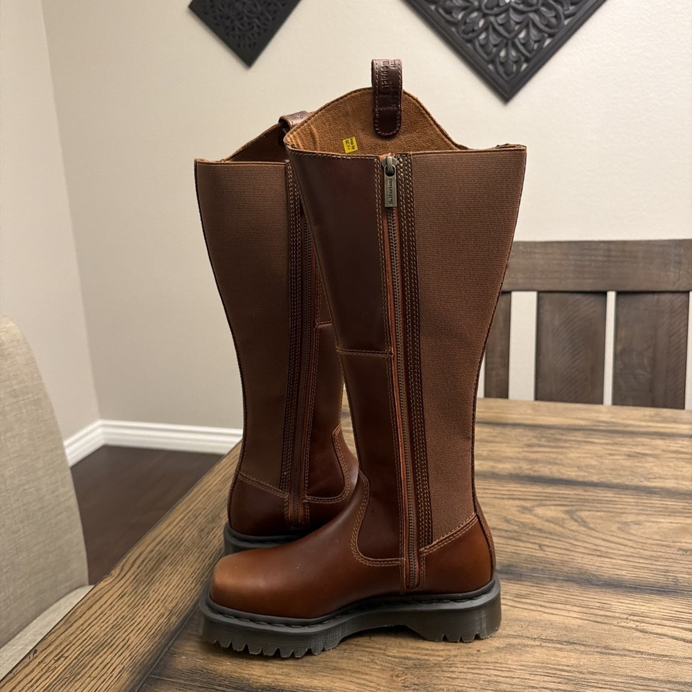 Dr. Martens Amaayah Hi Boots, Tall Riding Boot, Butterscotch - Orleans, US 6 .G4 - Picture 5 of 6